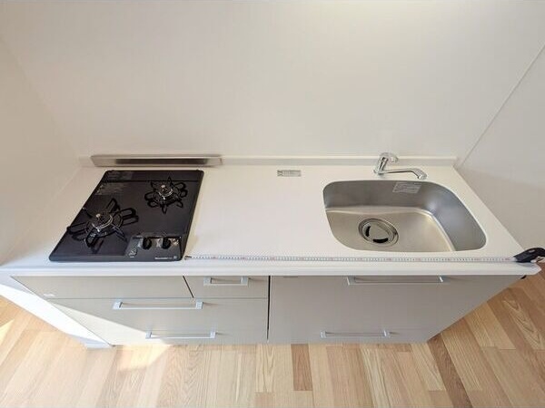 キッチン　同じタイプの物件の参考写真です