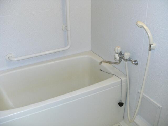 バス・シャワールーム　?