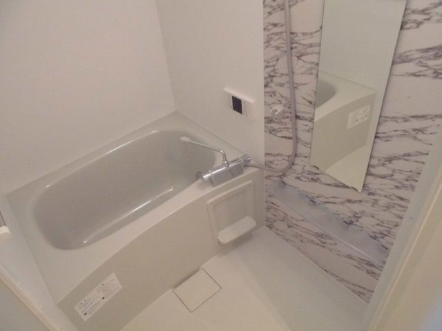 バス・シャワールーム　浴室