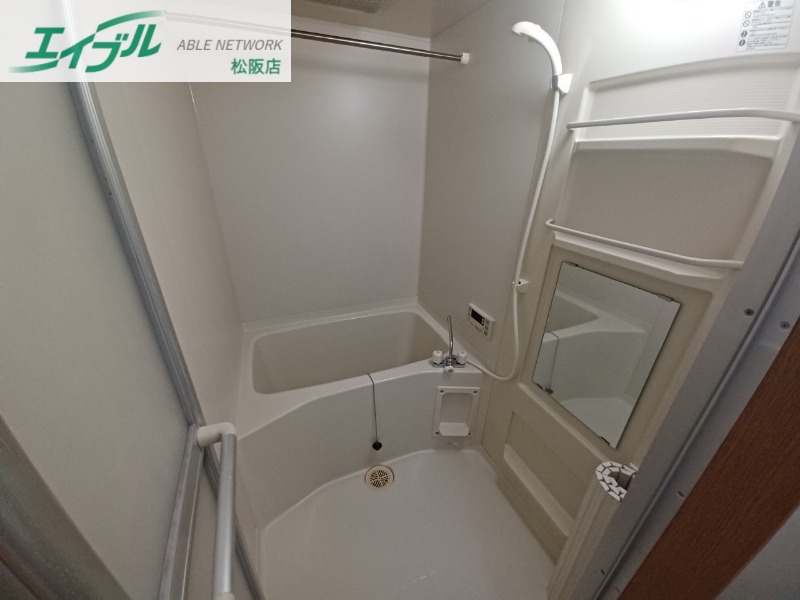 バス・シャワールーム　同型参考写真