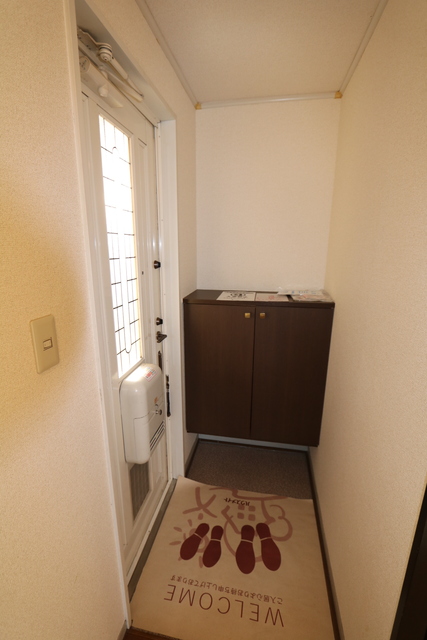 玄関　☆ドアポストあり☆