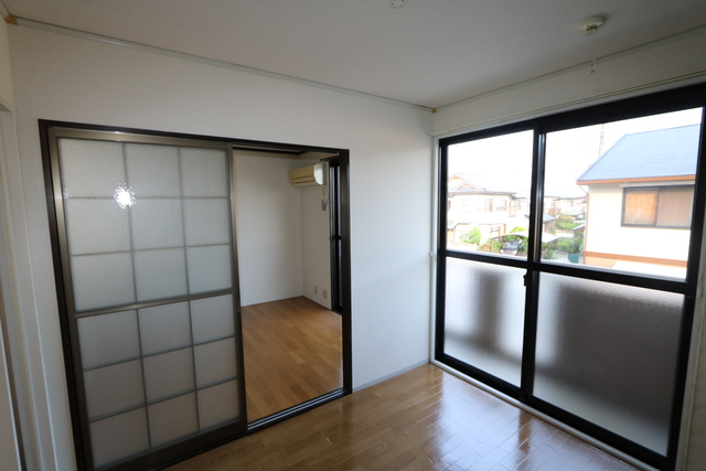 居室・リビング　☆南東向き☆