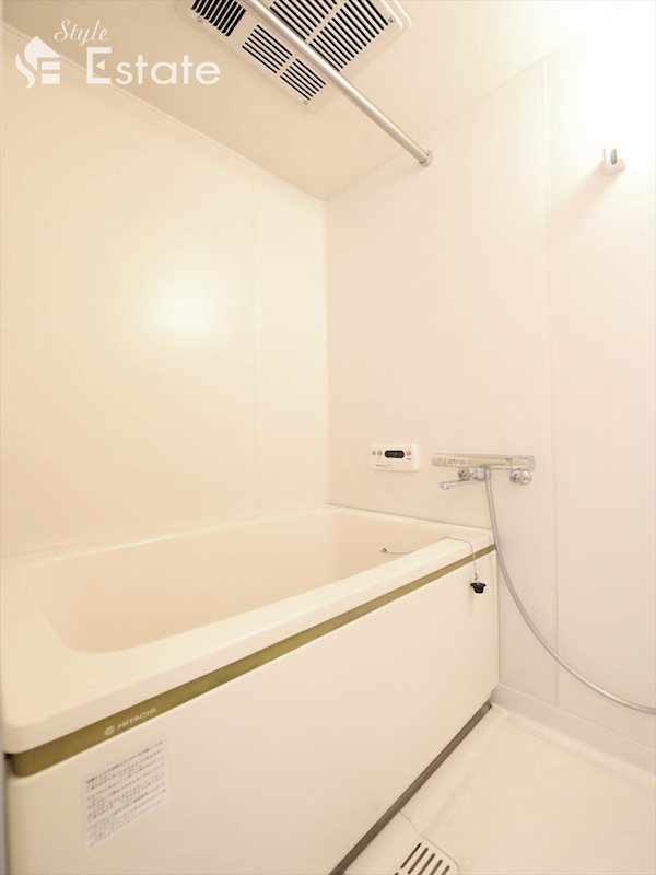 バス・シャワールーム　バスルーム