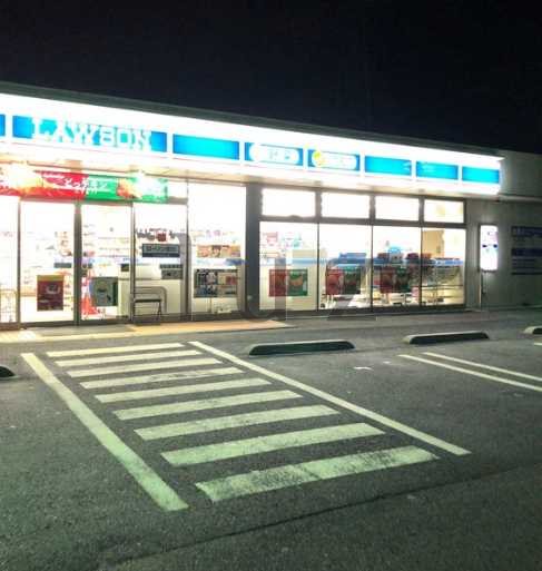 コンビニ　ローソン 横浜西大口店（コンビニ）まで374m