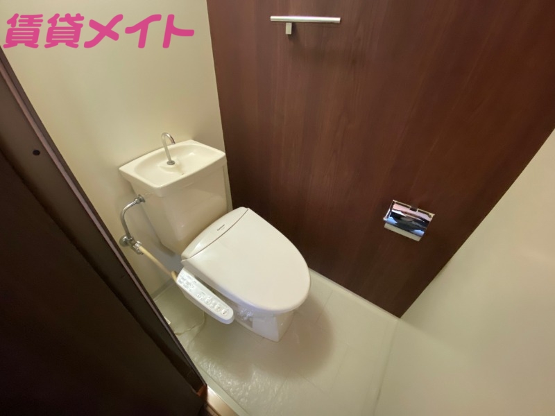 トイレ　トイレ