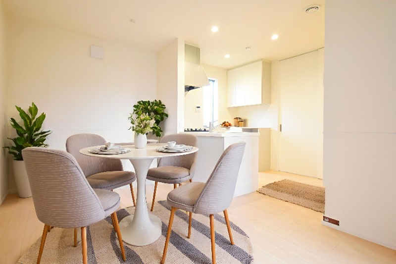 居室・リビング　ＣＧ画像の為実際は家具・家電の設置無し。