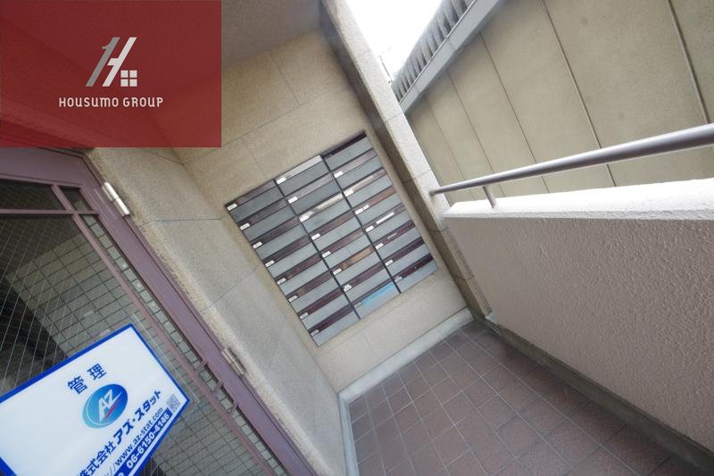 エントランス　建物の内部です