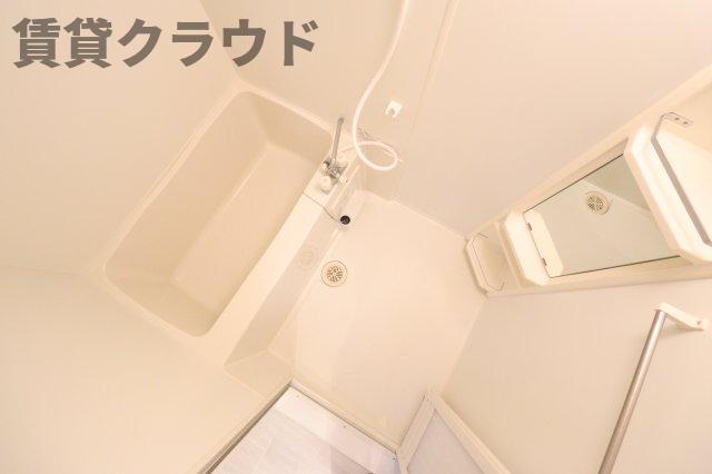 バス・シャワールーム　清潔感のある落ち着いた雰囲気のお風呂♪