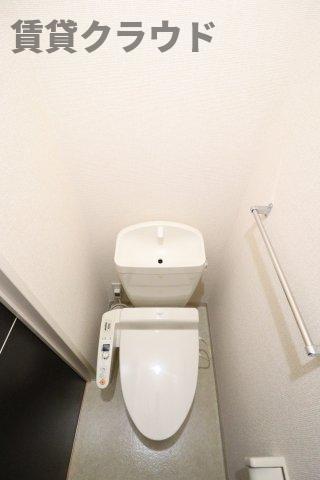 トイレ　マストアイテム！温水洗浄便座♪