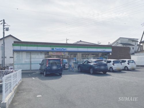コンビニ　ファミリーマートさいたま盆栽町店（コンビニ）まで569m