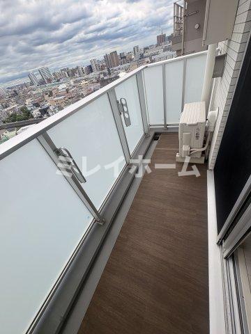 バルコニー　同建物内、別のお部屋の参考写真になります。