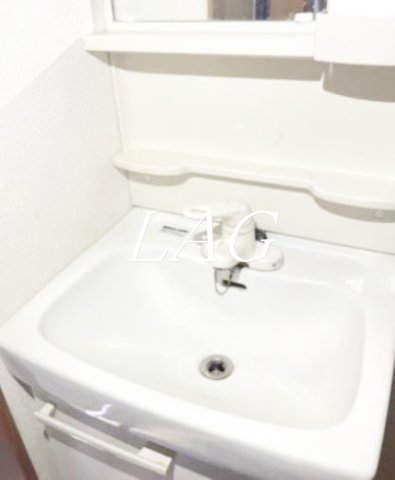 洗面設備　洗面台です。