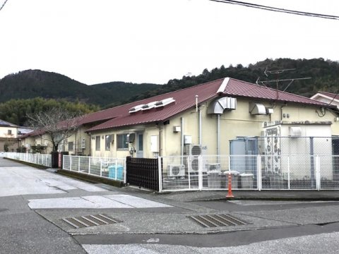 幼稚園・保育園　高知市愛善保育園（幼稚園・保育園）まで278m