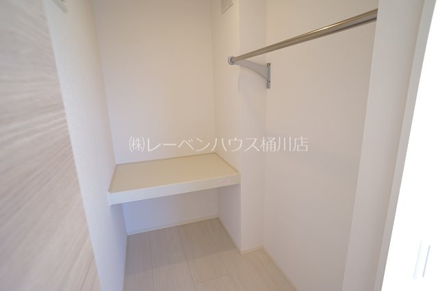 収納　レーベンハウス桶川店へ　048-787-5511
