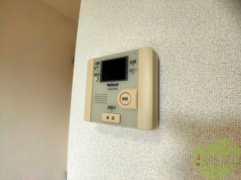 セキュリティ　ＴＶモニター付インターホンです。来客者の顔が見えるので安心！