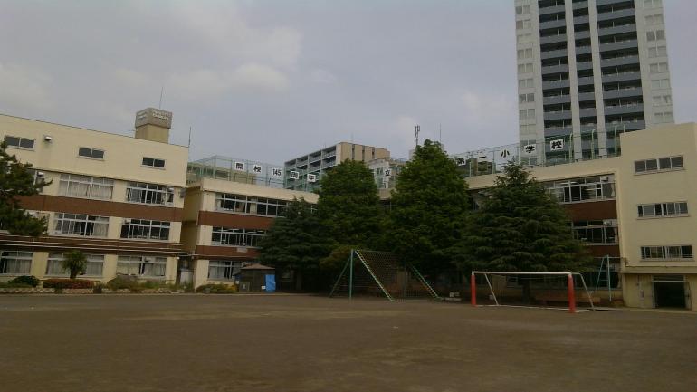 小学校　大田区立入新井第一小学校（小学校）まで400m