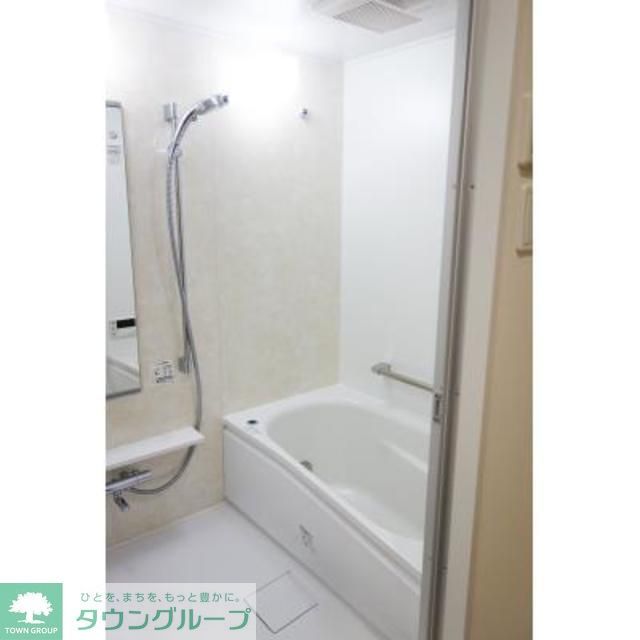 バス・シャワールーム　※写真は同タイプ住戸です。