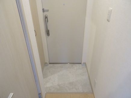 玄関　別号室参考写真です。