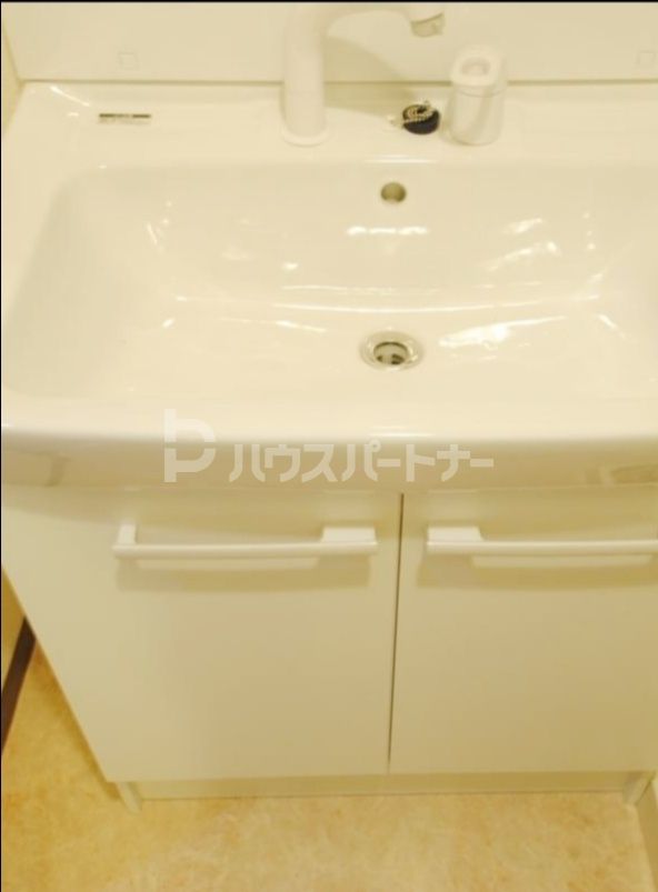 洗面設備　リフォーム中です。