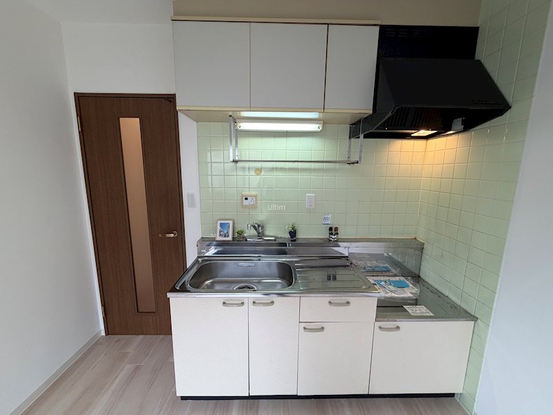 キッチン　※同タイプの他のお部屋です