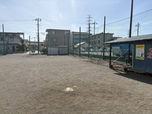 公園　旭町こどもの広場（公園）まで607m