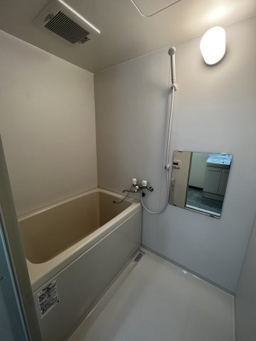 バス・シャワールーム　※別部屋写真参照