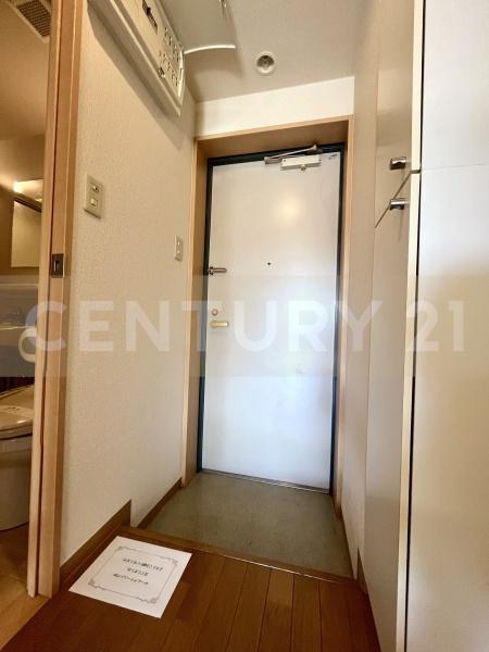 玄関　※他のお部屋の写真です。