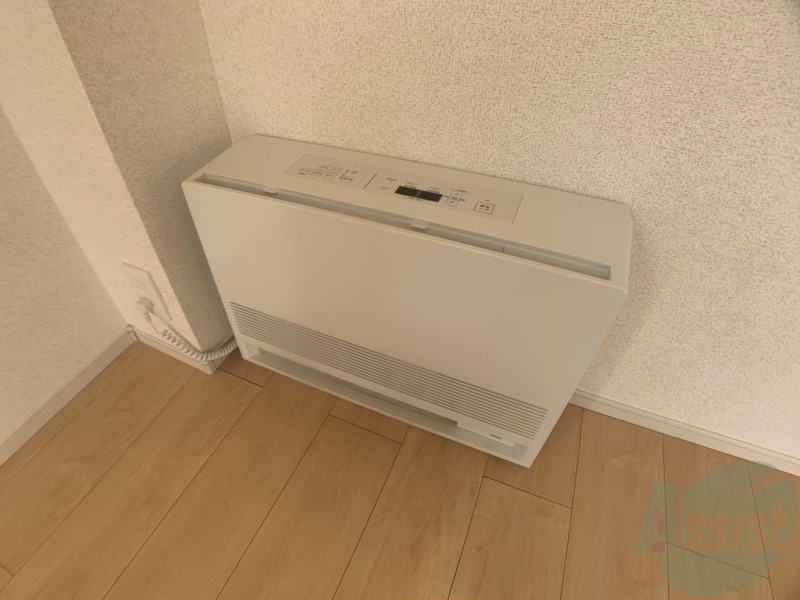 その他設備　電気暖房です。冬場の寒い日でも安心ですね～