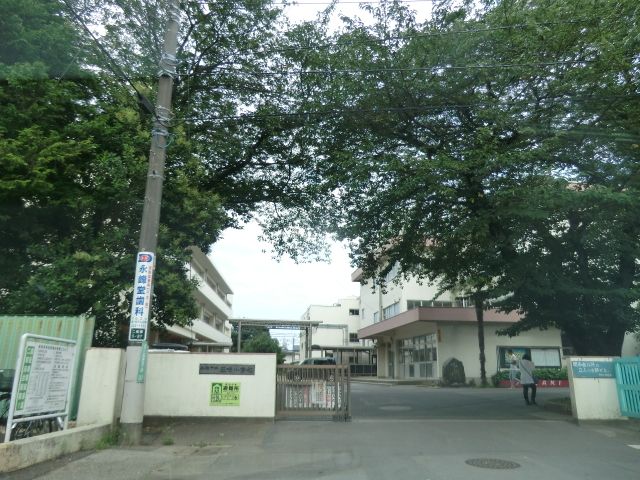小学校　船橋三咲小学校（小学校）まで618m