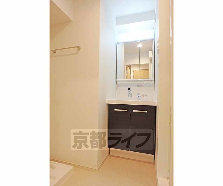 洗面設備　省スペースながら使いやすい～！
