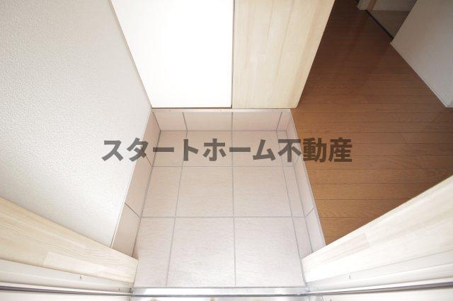 玄関　収納もある玄関です