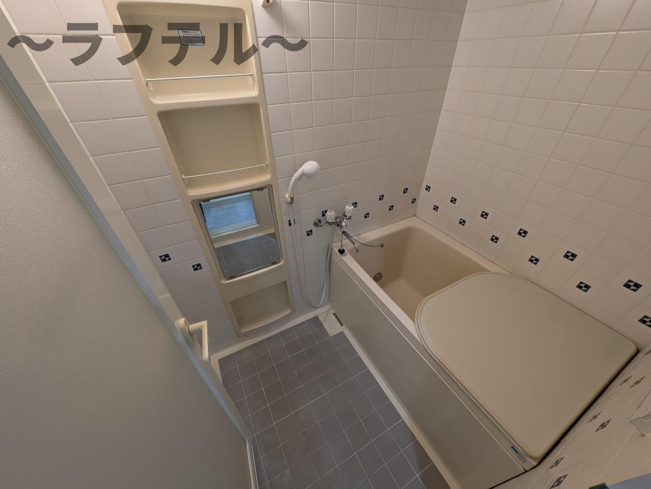 バス・シャワールーム　別部屋イメージ写真
