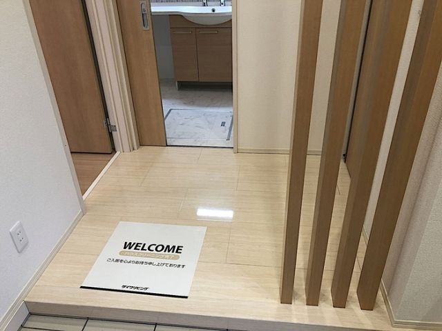 バンブハオス Aの玄関写真