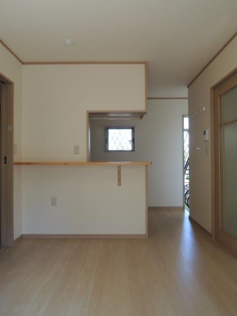 小西レジデンスの居間写真