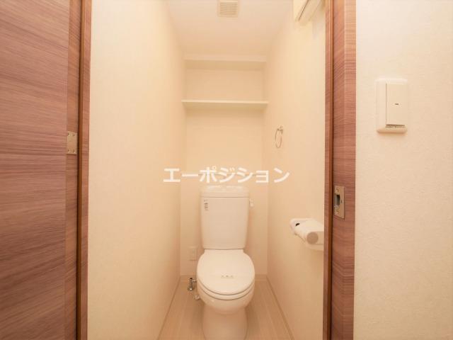 トイレ　プレサンス難波幸町