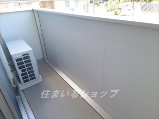 【広島市安佐北区深川のアパートのバルコニー】