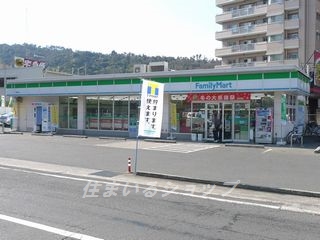 【広島市安佐北区深川のアパートのコンビニ】