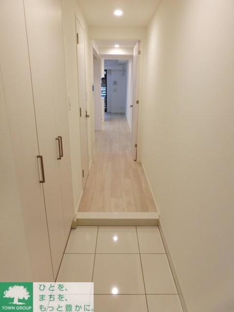 玄関　※写真は同タイプ住戸です。