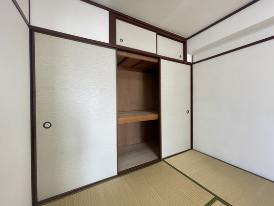 収納　※別号室の写真です