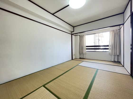 居室・リビング　※別号室の写真です