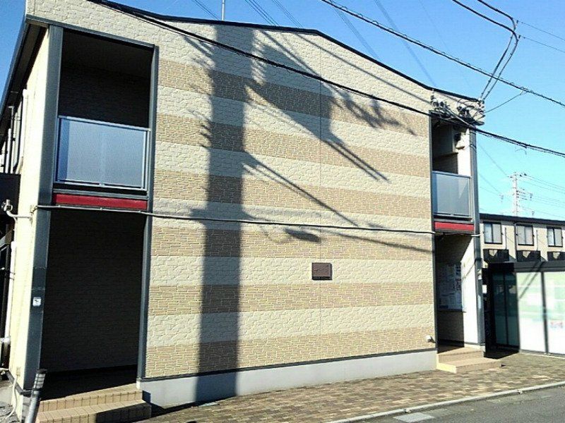 鶴ヶ島市新町のアパートの建物外観