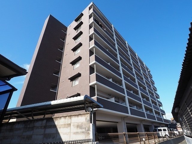 北九州市小倉北区大田町のマンションの建物外観