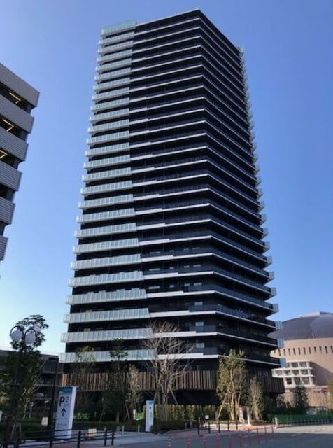 福岡市中央区地行浜のマンションの建物外観