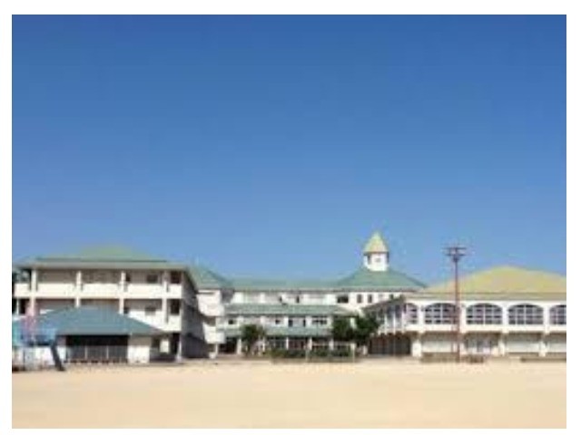 中学校　徳島市立国府中学校（中学校）まで1173m