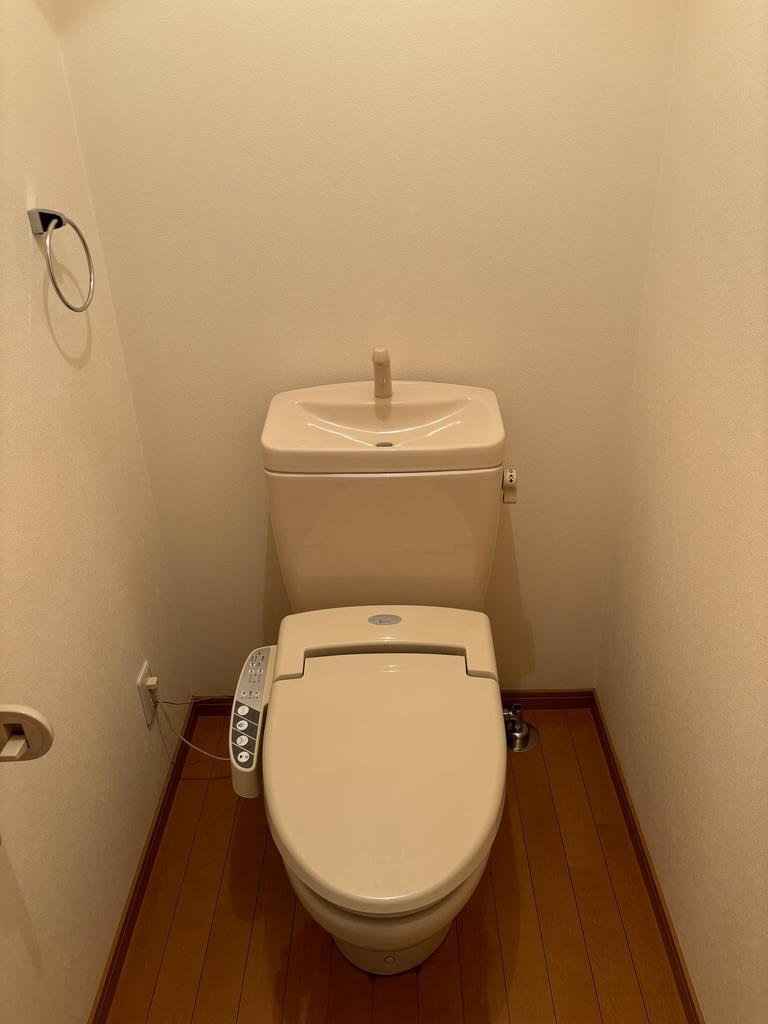 メゾンソレイルのトイレ写真