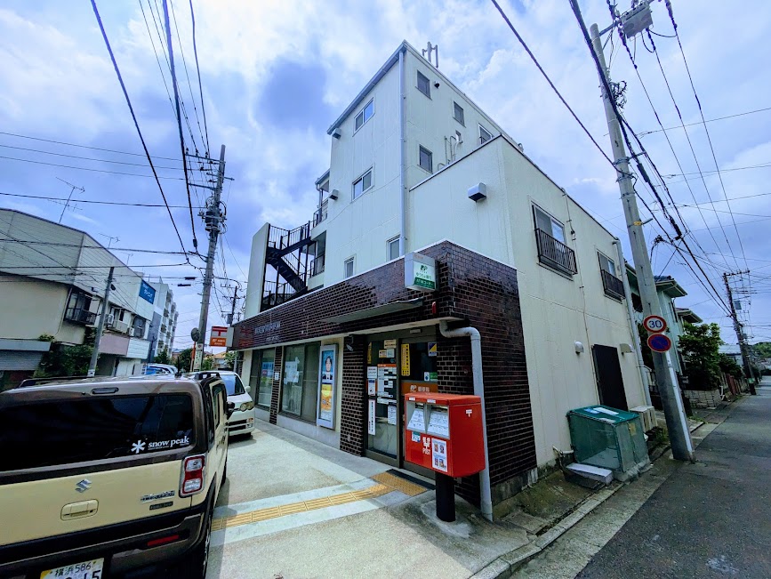 横浜市保土ケ谷区狩場町のマンションの建物外観