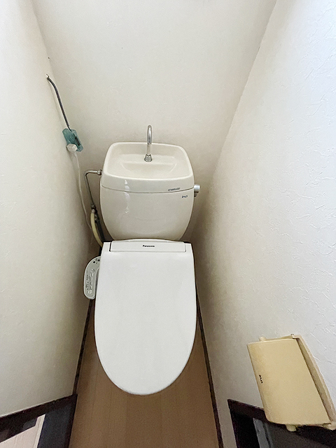 トイレ　☆トイレは温水洗浄便座付きです！