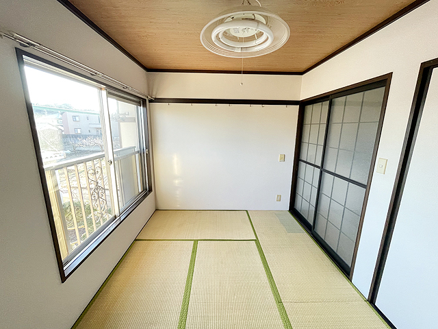 その他部屋・スペース　☆６畳の和室は陽当りが良く、日中も明るい室内です！