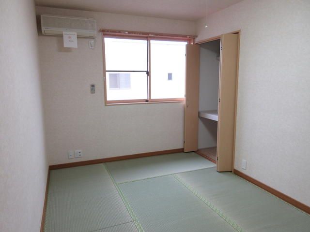 【ファイン西荒屋の収納】