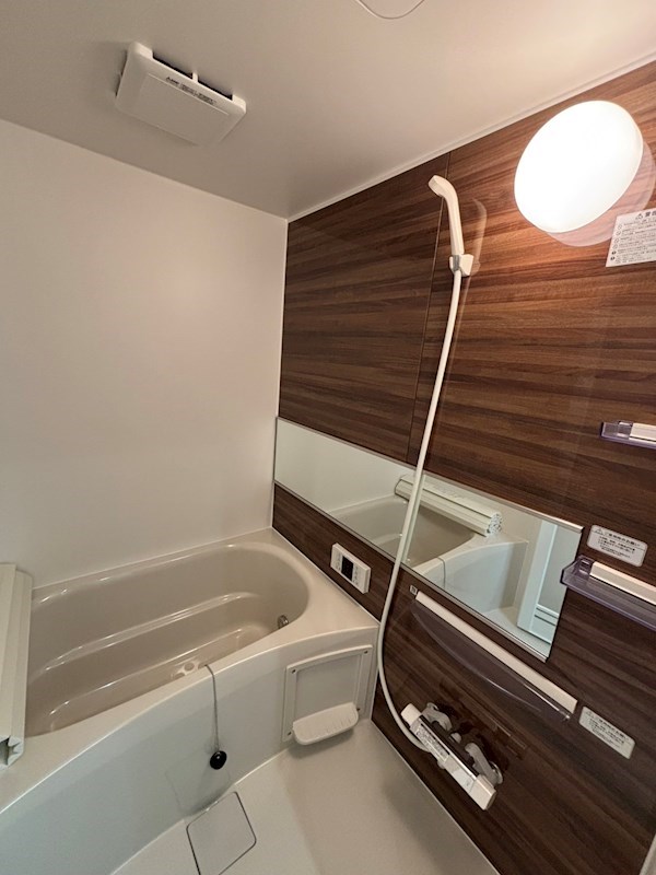 バス・シャワールーム　追い炊き機能付きお風呂